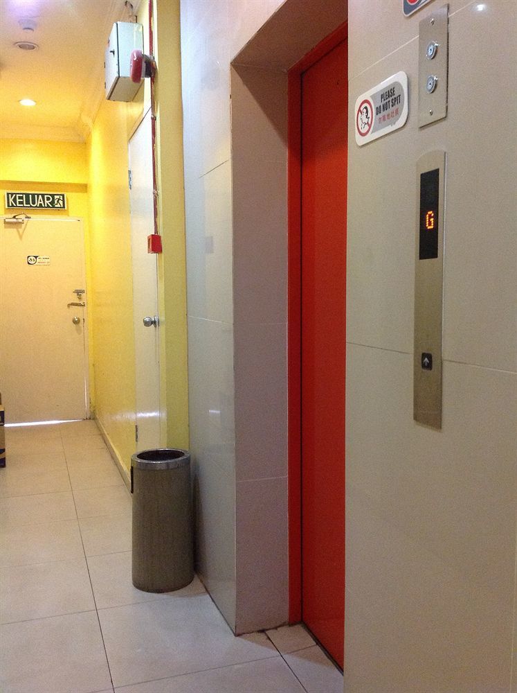 Hotel Traveller Kota Kinabalu Exterior foto